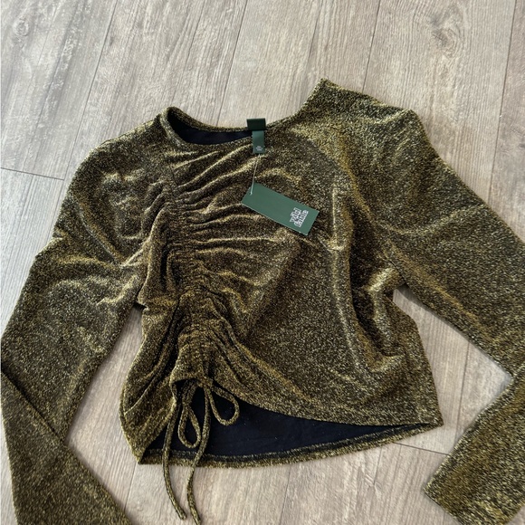 🌸LAST PRICE🍒🤍 WILD FABLE golden blouse ♥️ - Picture 7 of 8